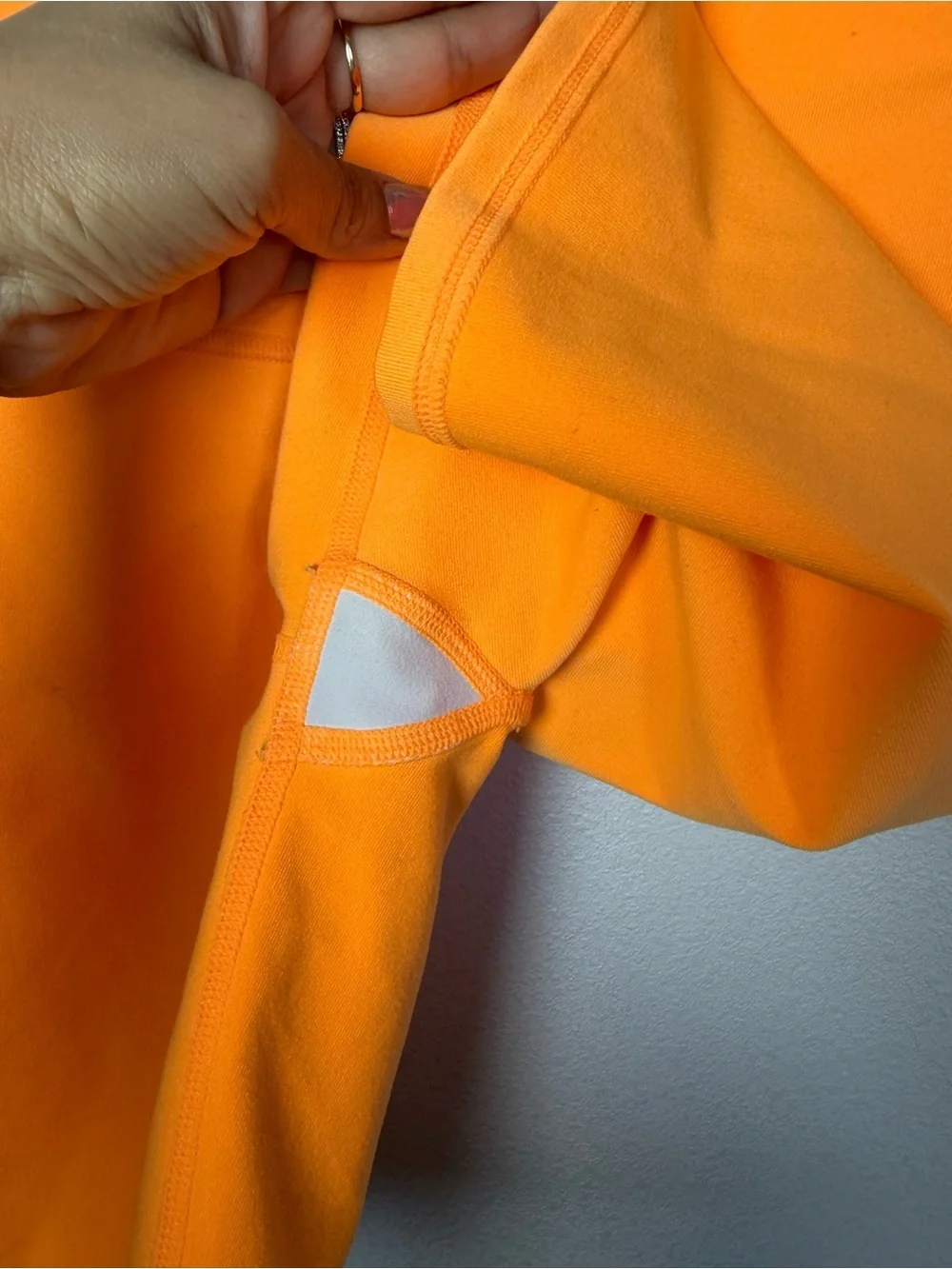 Alo Yoga Neon Orange Airbrush 7” High Waist Biker Shorts XS